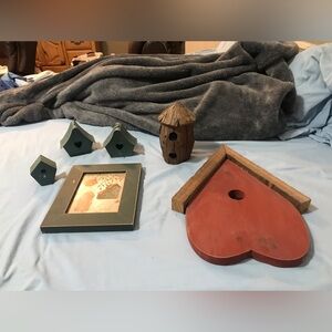 Various size birdhouses.